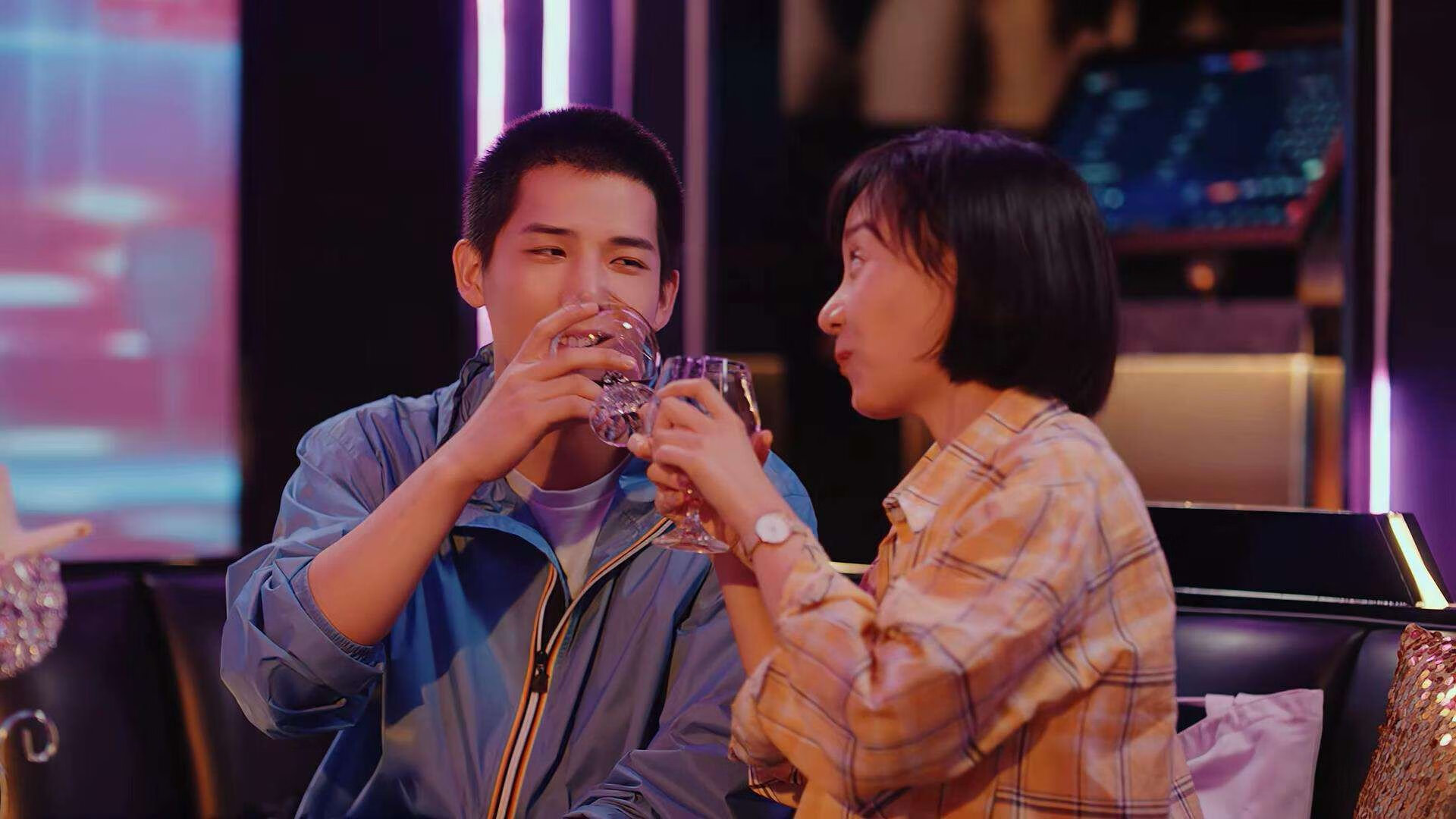 曹缘3米跳板决赛冲刺阶段表现抢眼，曹缘十米跳台